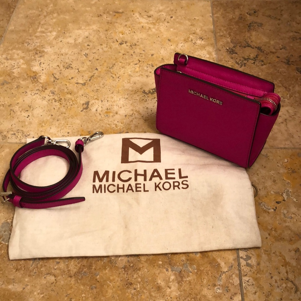Michael Kors crossbody bag